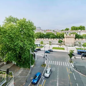 https://ibis-avignon-centre-gare.fr-provencehotel.com